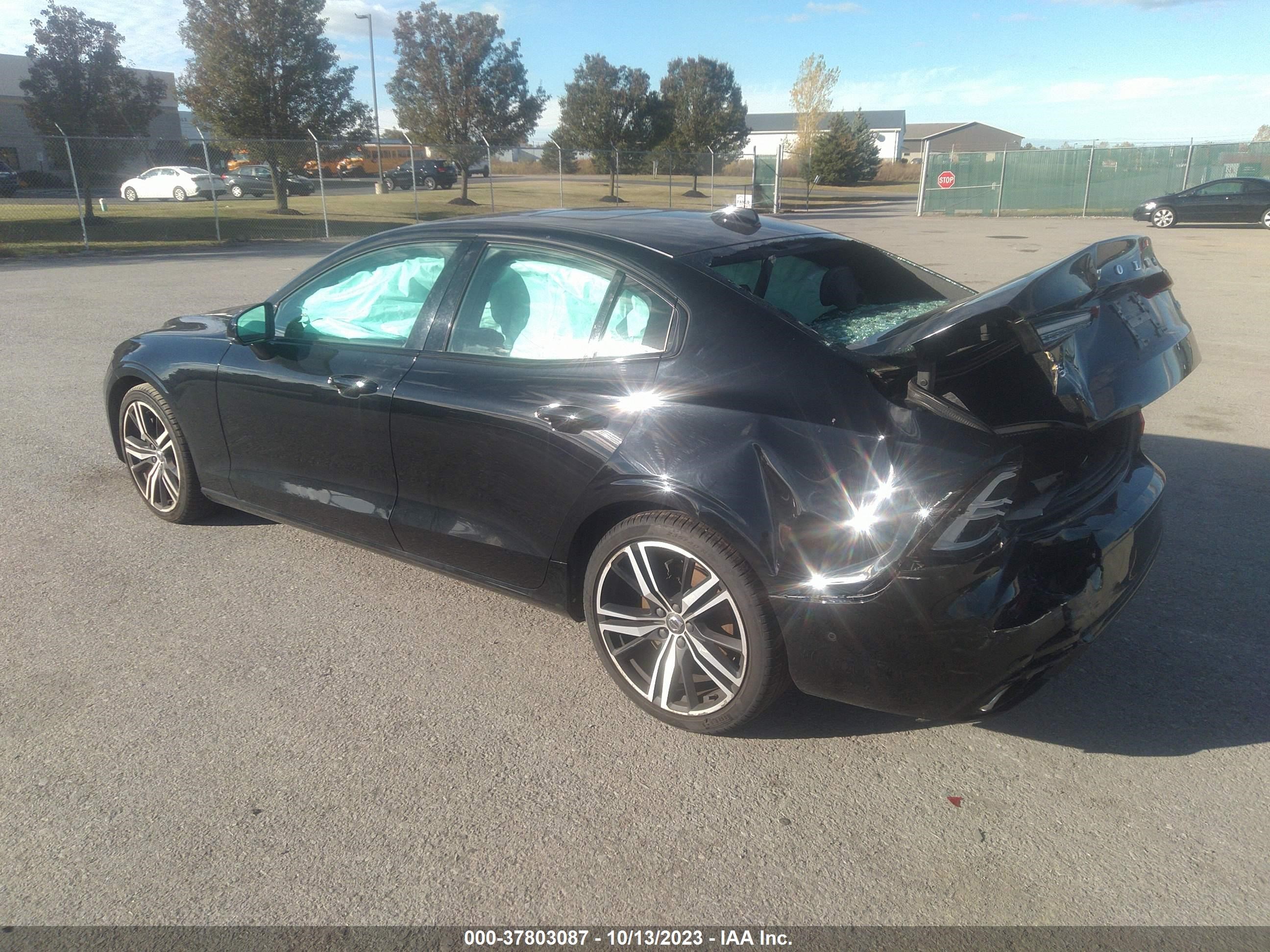 Photo 2 VIN: 7JRA22TM2KG005138 - VOLVO S60 