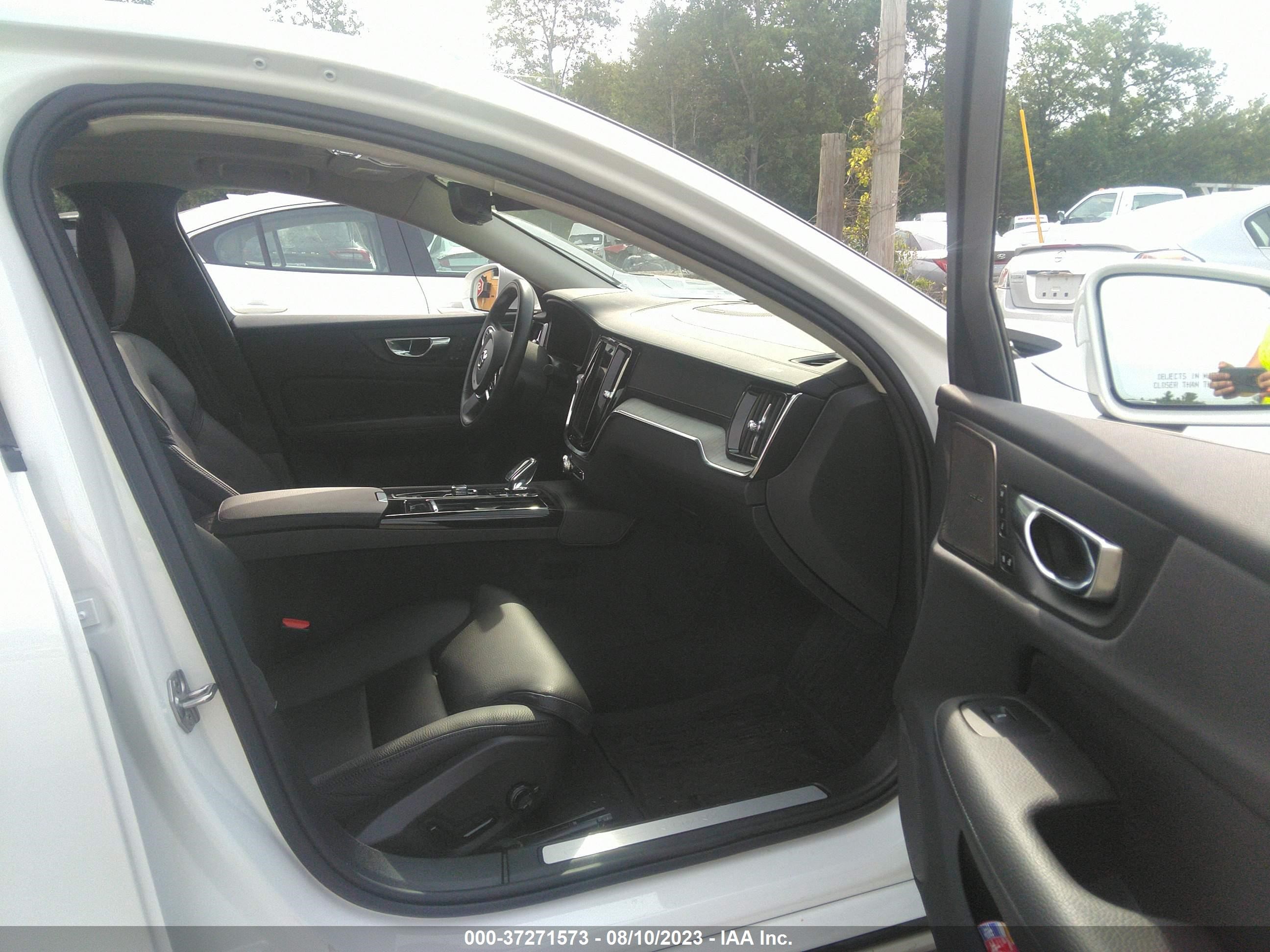 Photo 4 VIN: 7JRBR0FL4NG162200 - VOLVO S60 