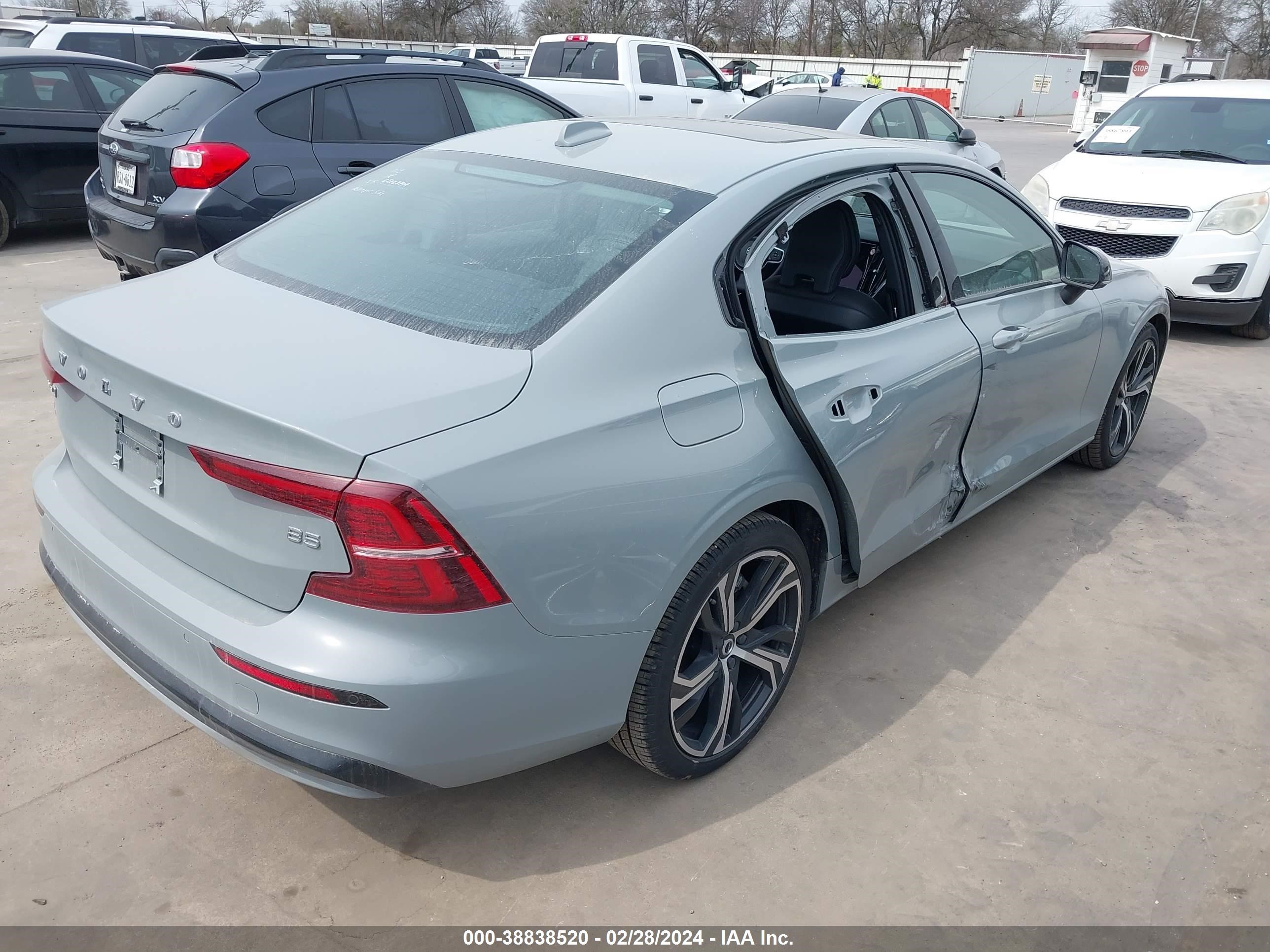 Photo 3 VIN: 7JRL12FK3RG303441 - VOLVO S60 