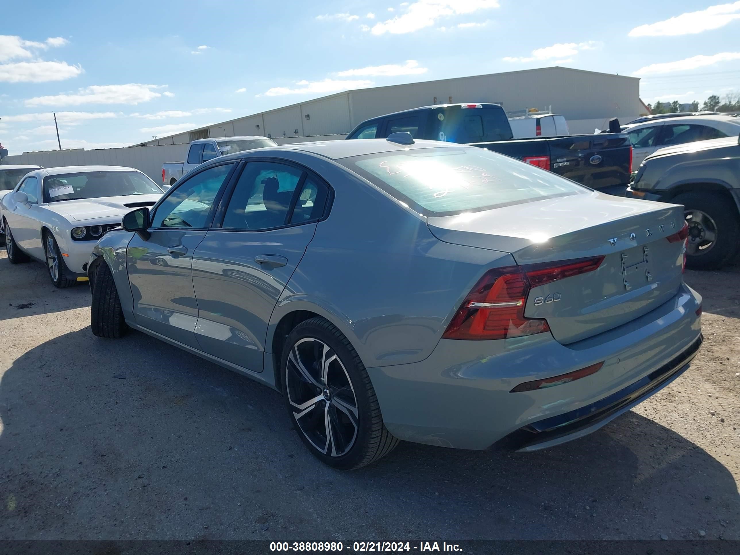 Photo 2 VIN: 7JRL12FK9RG299721 - VOLVO S60 