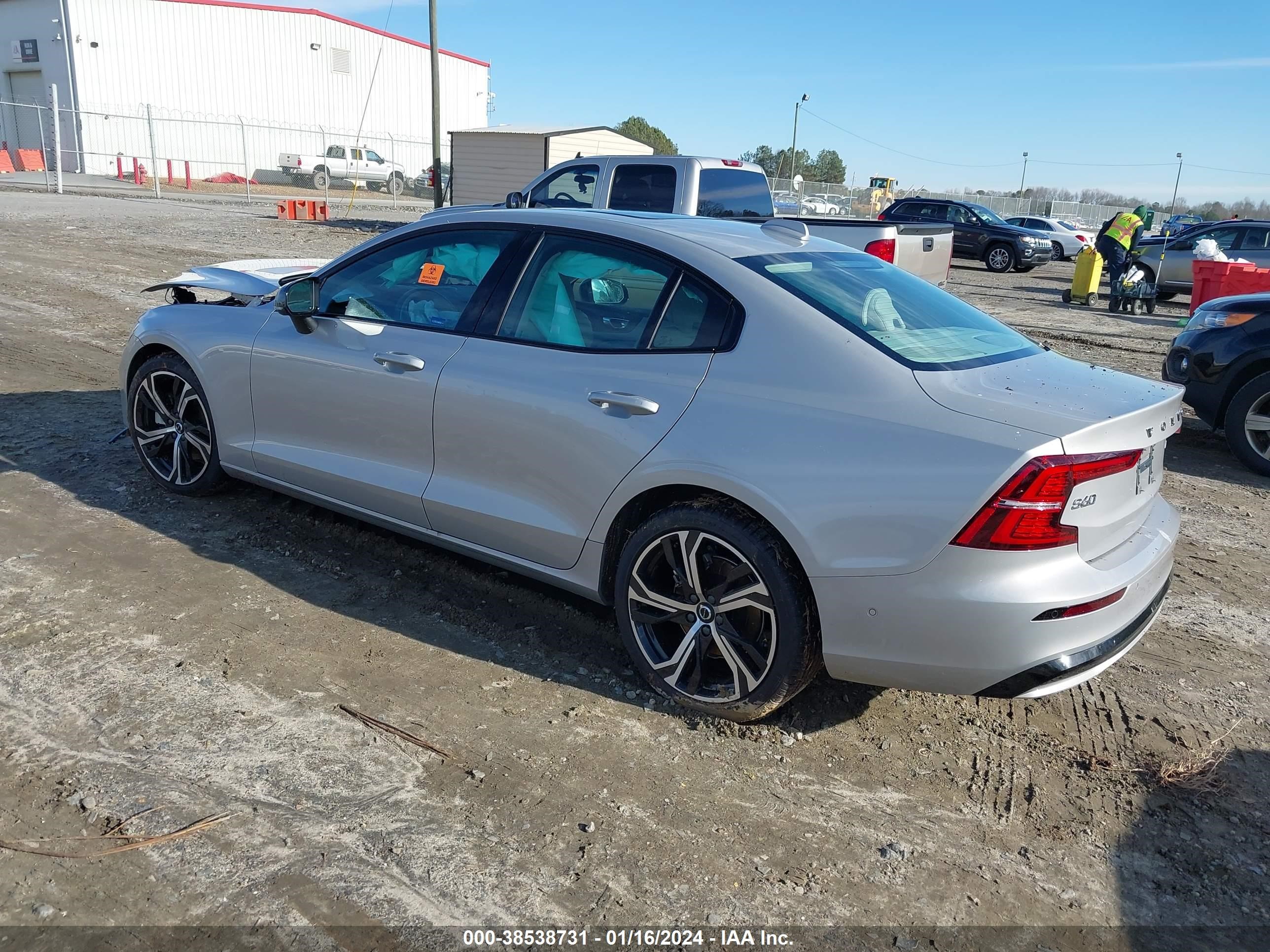 Photo 2 VIN: 7JRL12FL2RG287211 - VOLVO S60 