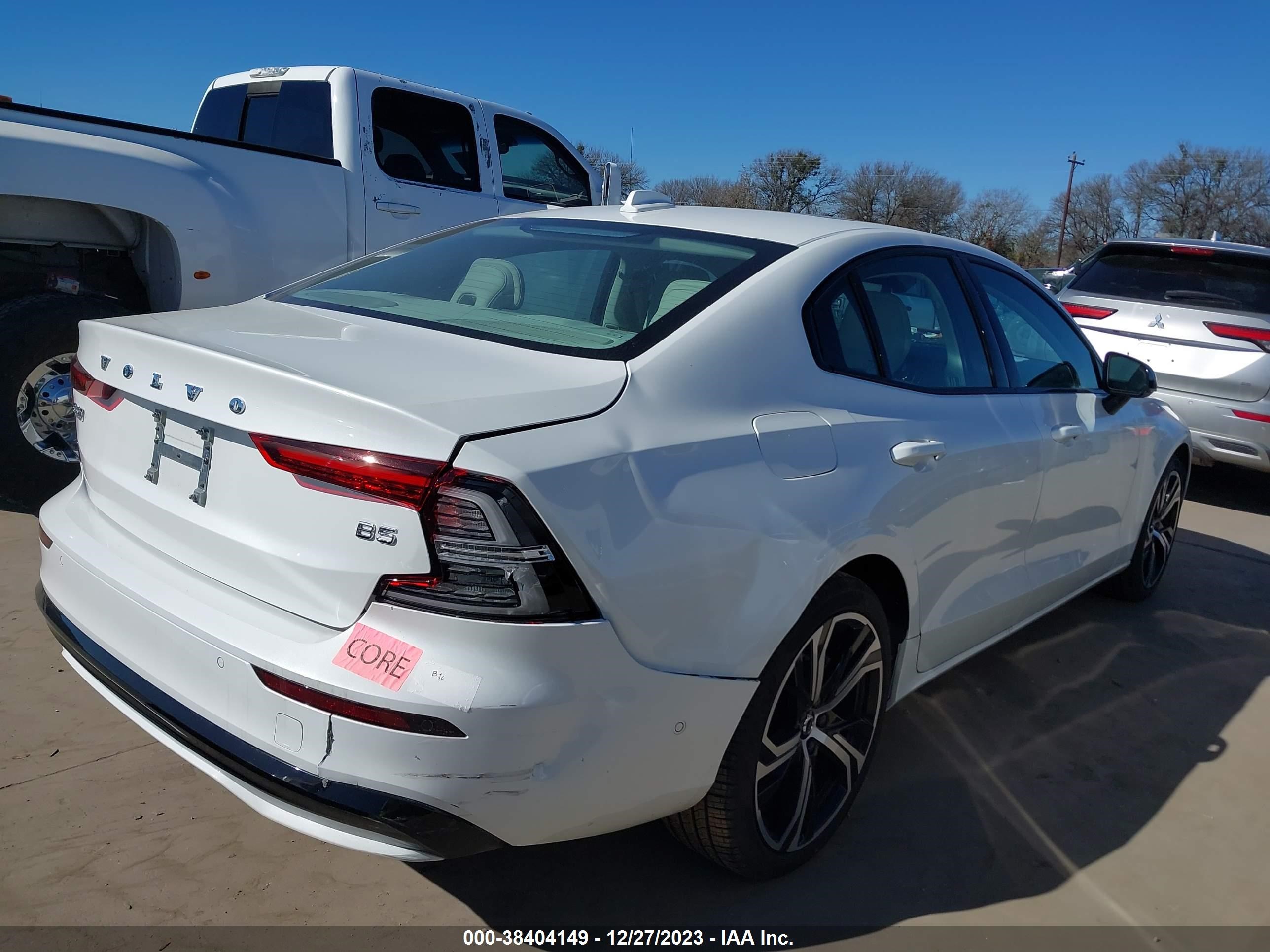 Photo 3 VIN: 7JRL12FL4RG294144 - VOLVO S60 