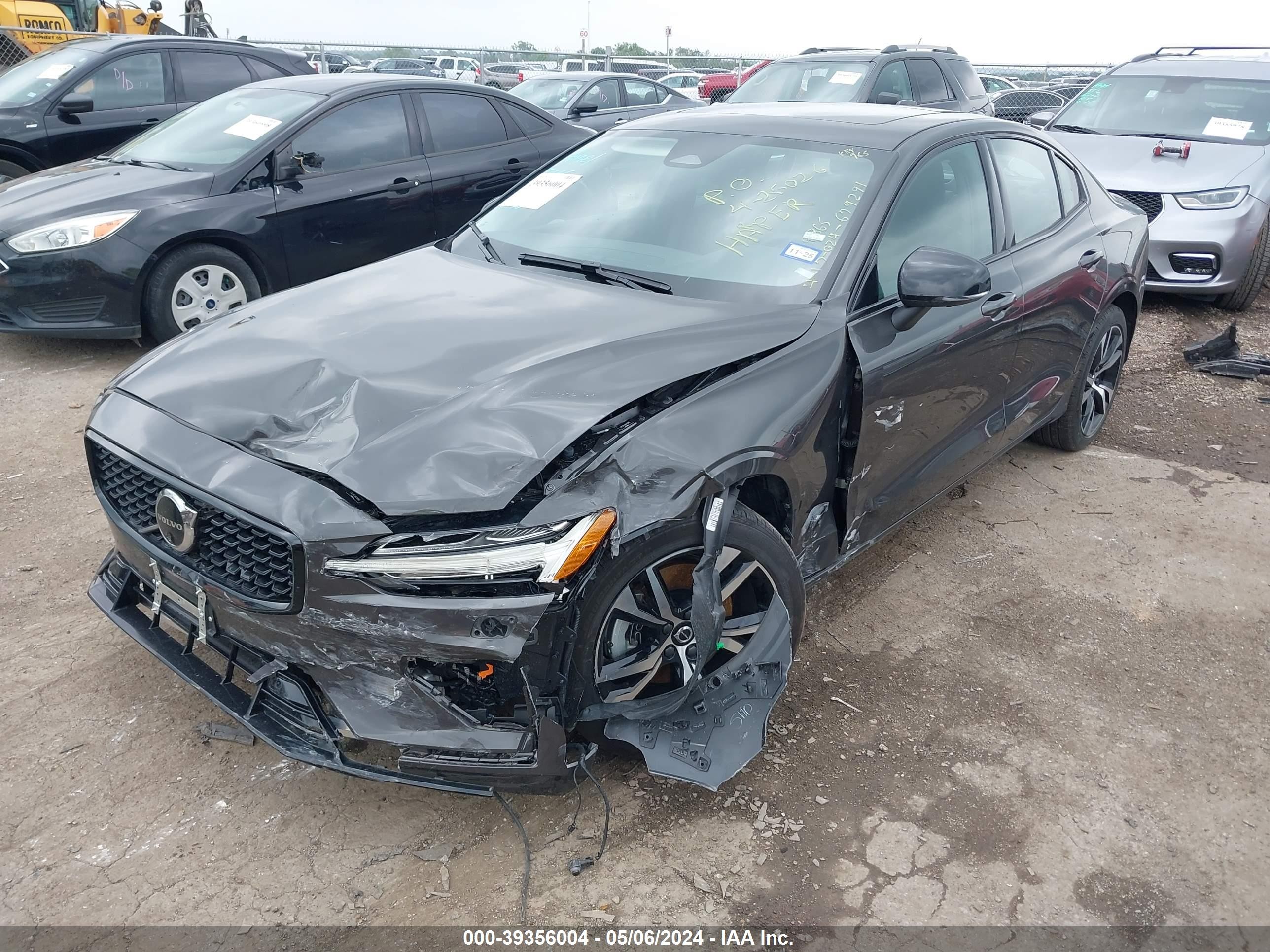 Photo 1 VIN: 7JRL12FLXRG299865 - VOLVO S60 