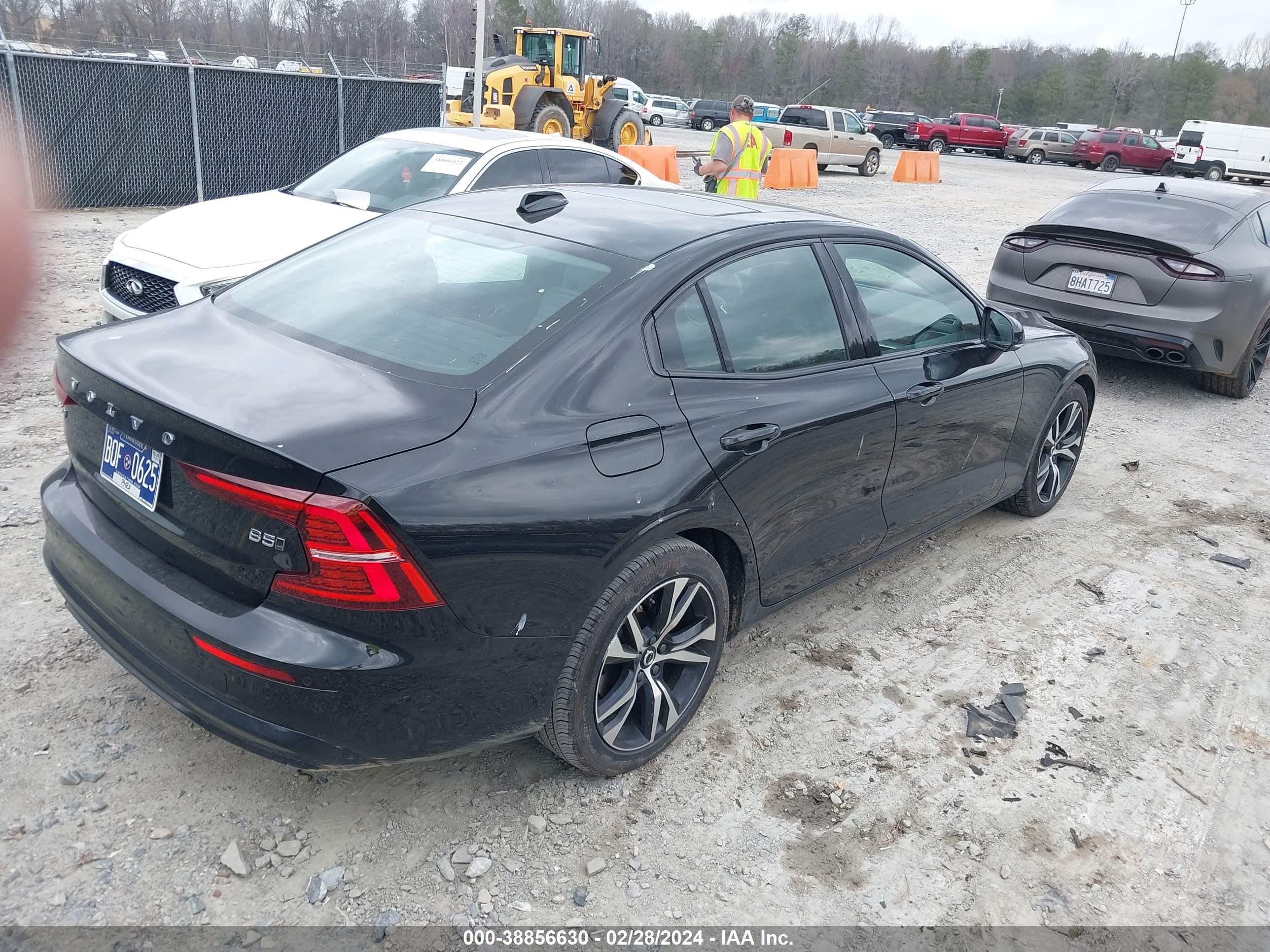 Photo 3 VIN: 7JRL12TK8RG297253 - VOLVO S60 