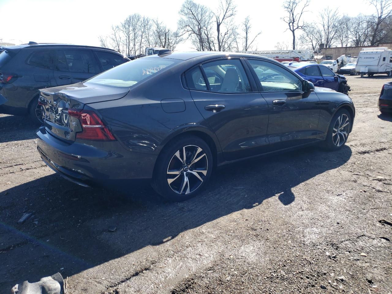 Photo 3 VIN: 7JRL12TL6RG303561 - VOLVO S60 