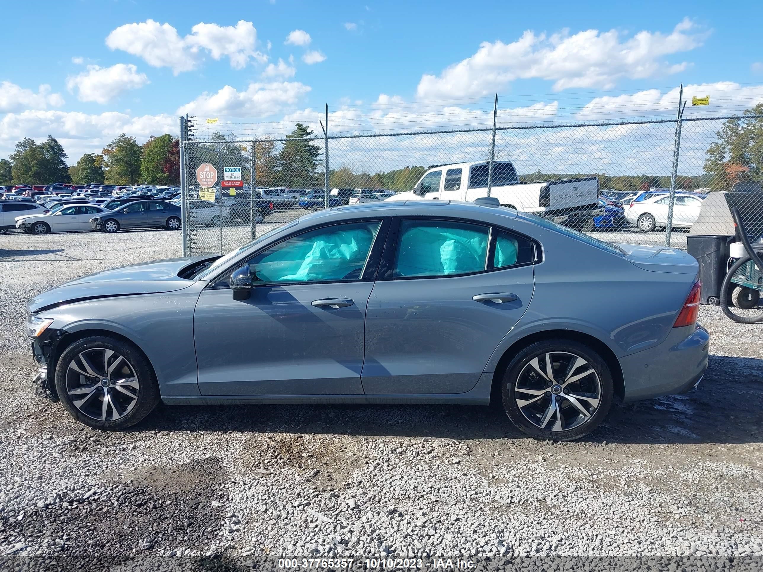 Photo 13 VIN: 7JRL12TM8NG174077 - VOLVO S60 