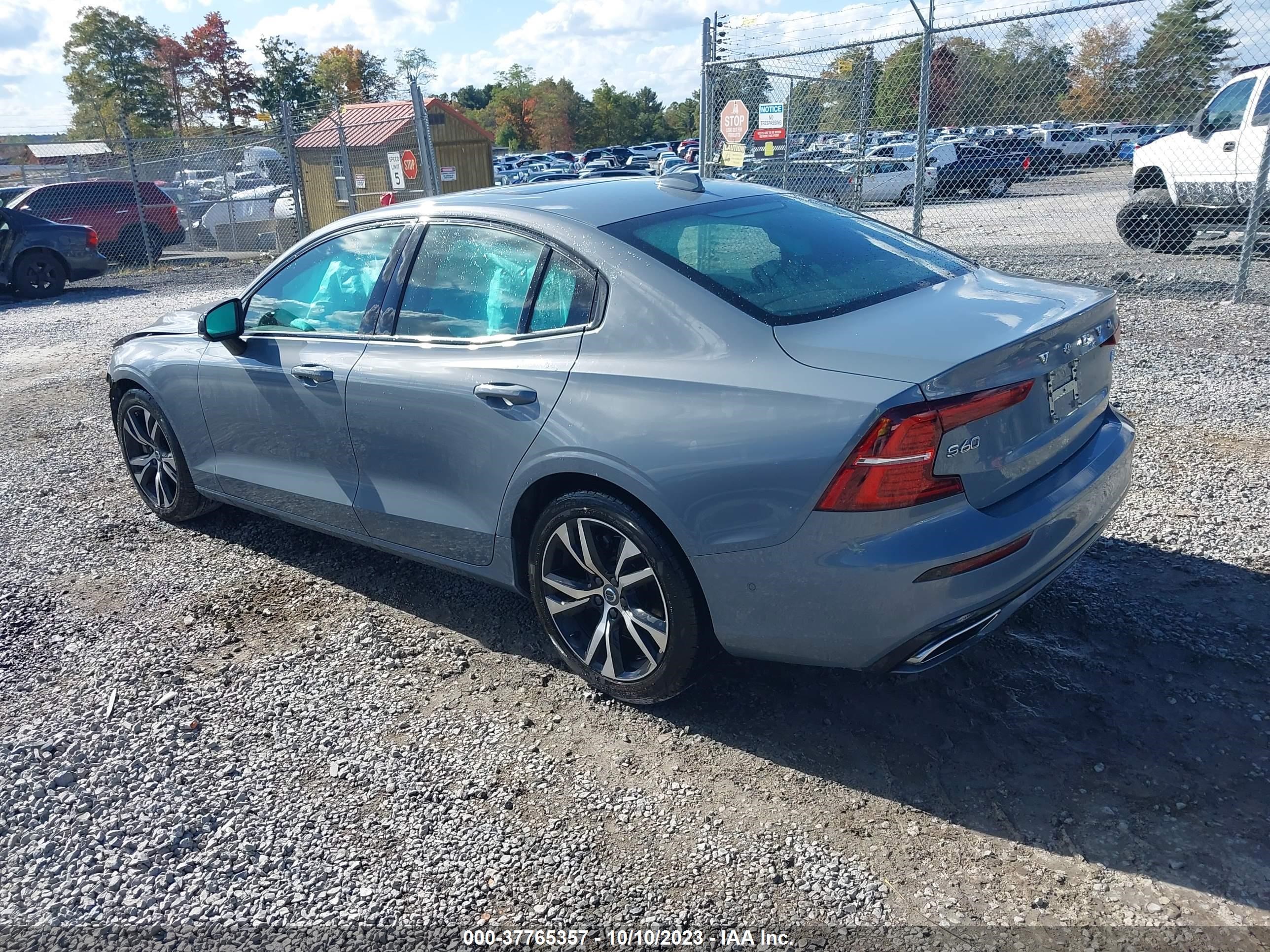 Photo 2 VIN: 7JRL12TM8NG174077 - VOLVO S60 