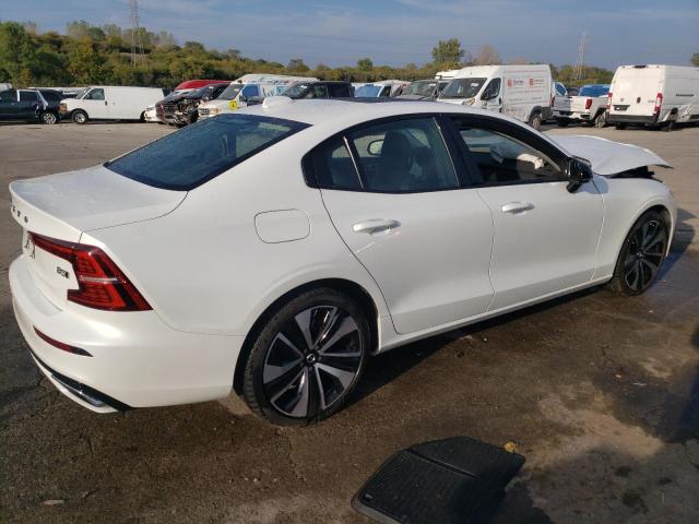 Photo 2 VIN: 7JRL12TZ1NG155866 - VOLVO S60 B5 MOM 