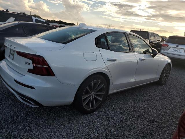 Photo 2 VIN: 7JRL12TZ7NG172610 - VOLVO S60 B5 MOM 