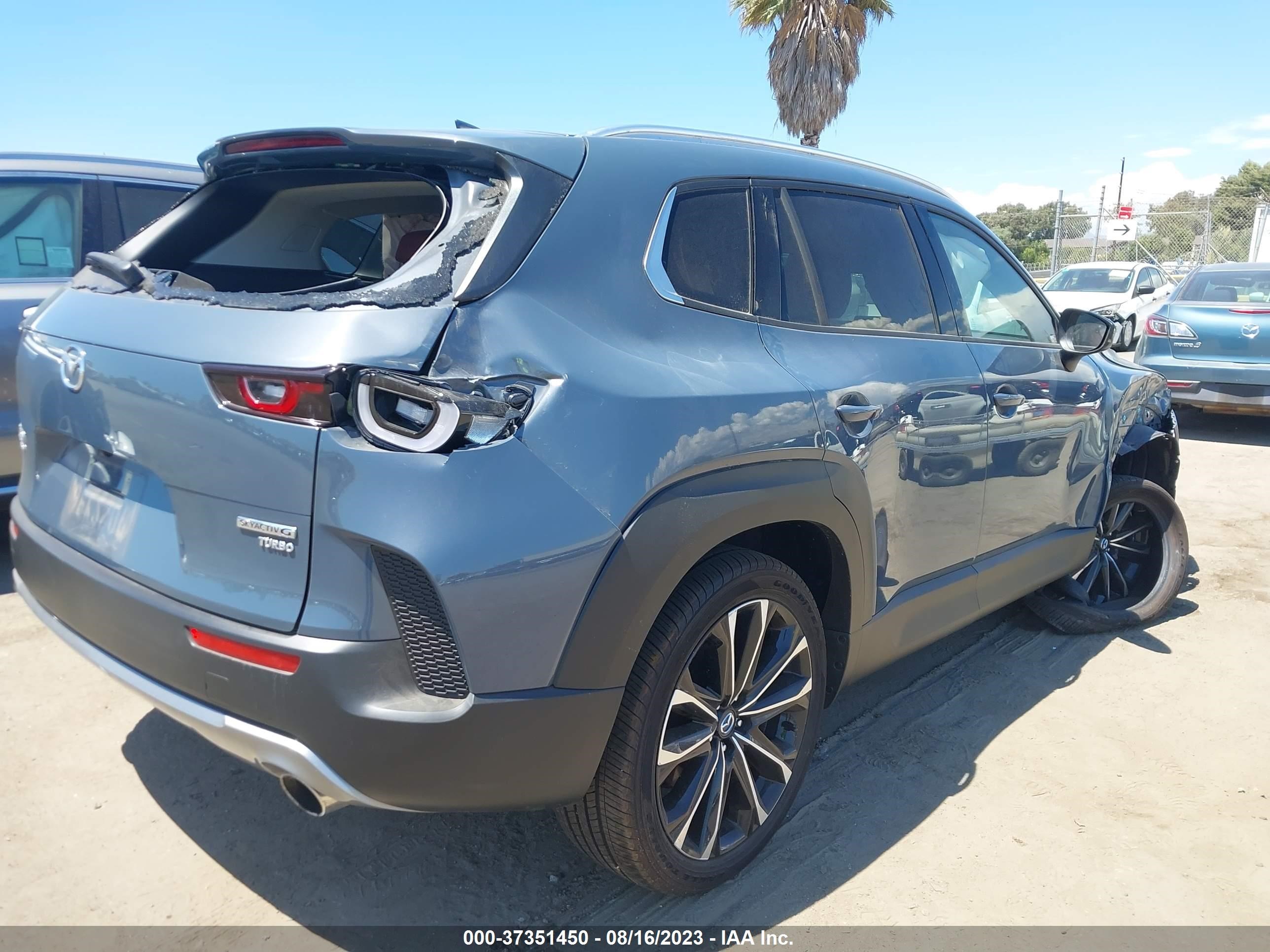 Photo 3 VIN: 7MMVABDY9PN127227 - MAZDA CX-50 