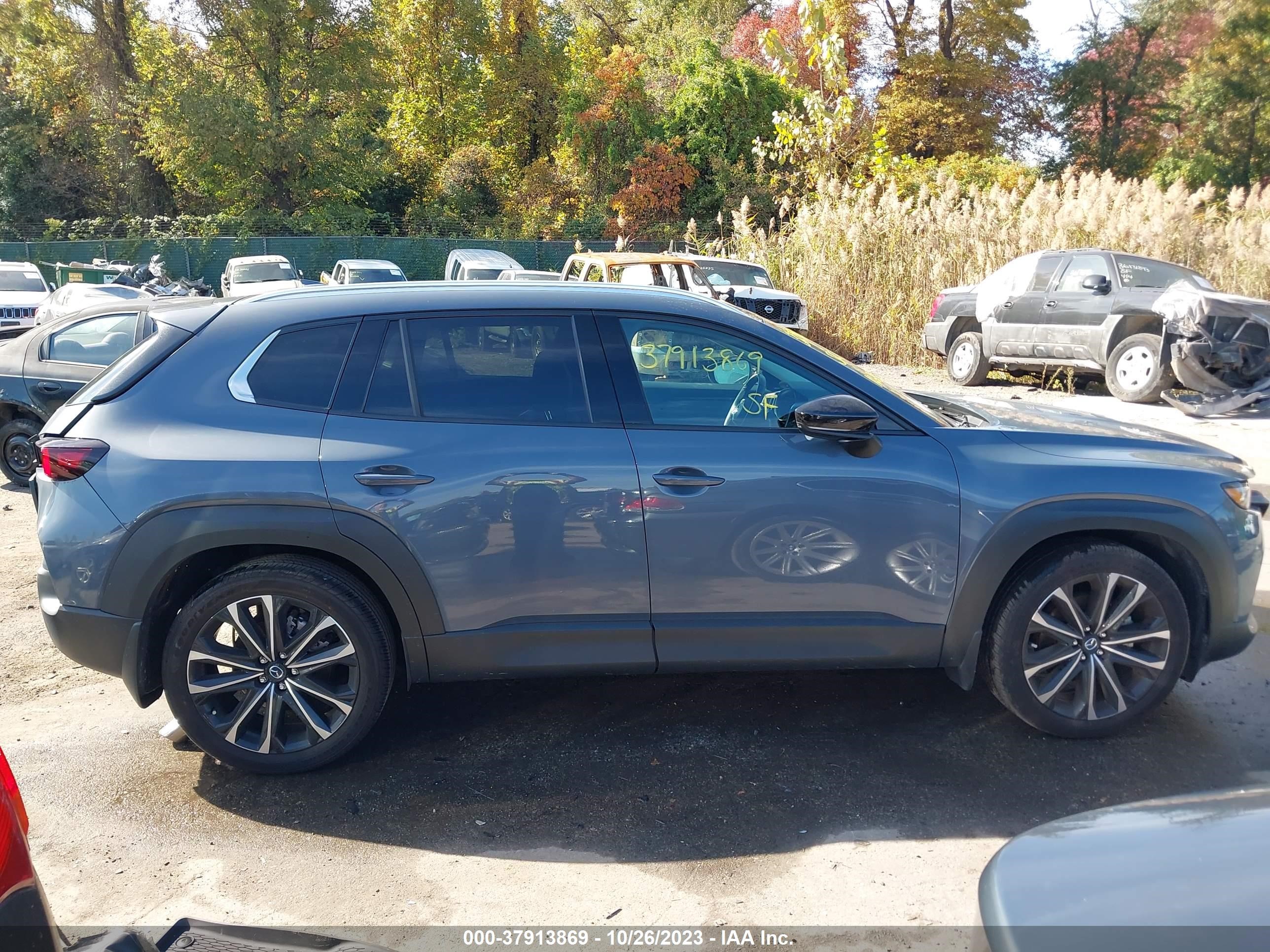 Photo 13 VIN: 7MMVABDYXPN107990 - MAZDA CX-50 