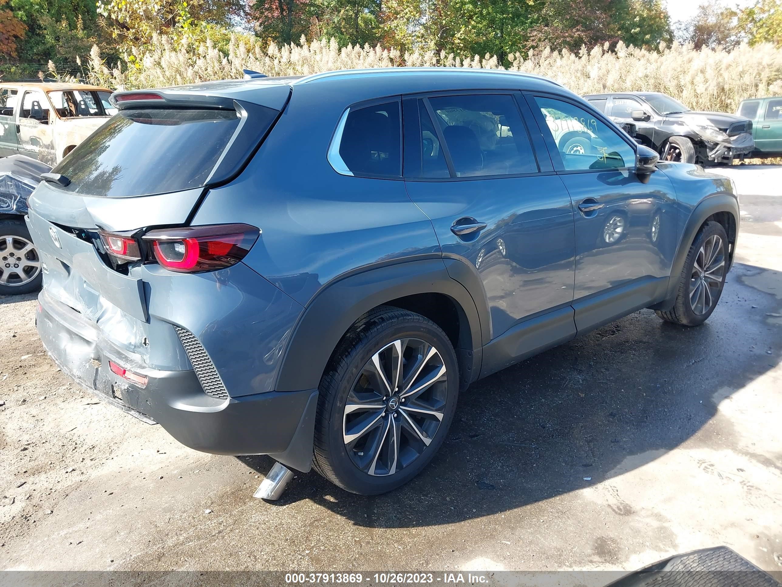 Photo 3 VIN: 7MMVABDYXPN107990 - MAZDA CX-50 