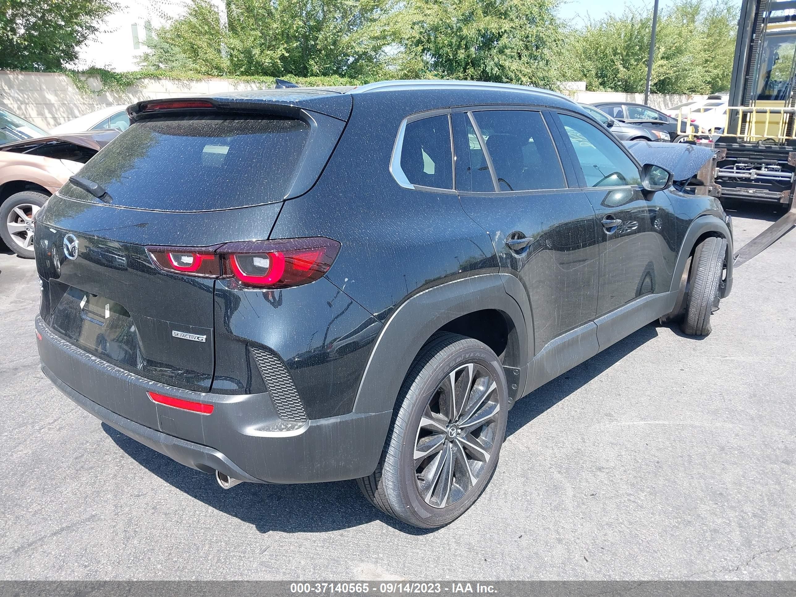 Photo 3 VIN: 7MMVABEM9PN137784 - MAZDA CX-50 