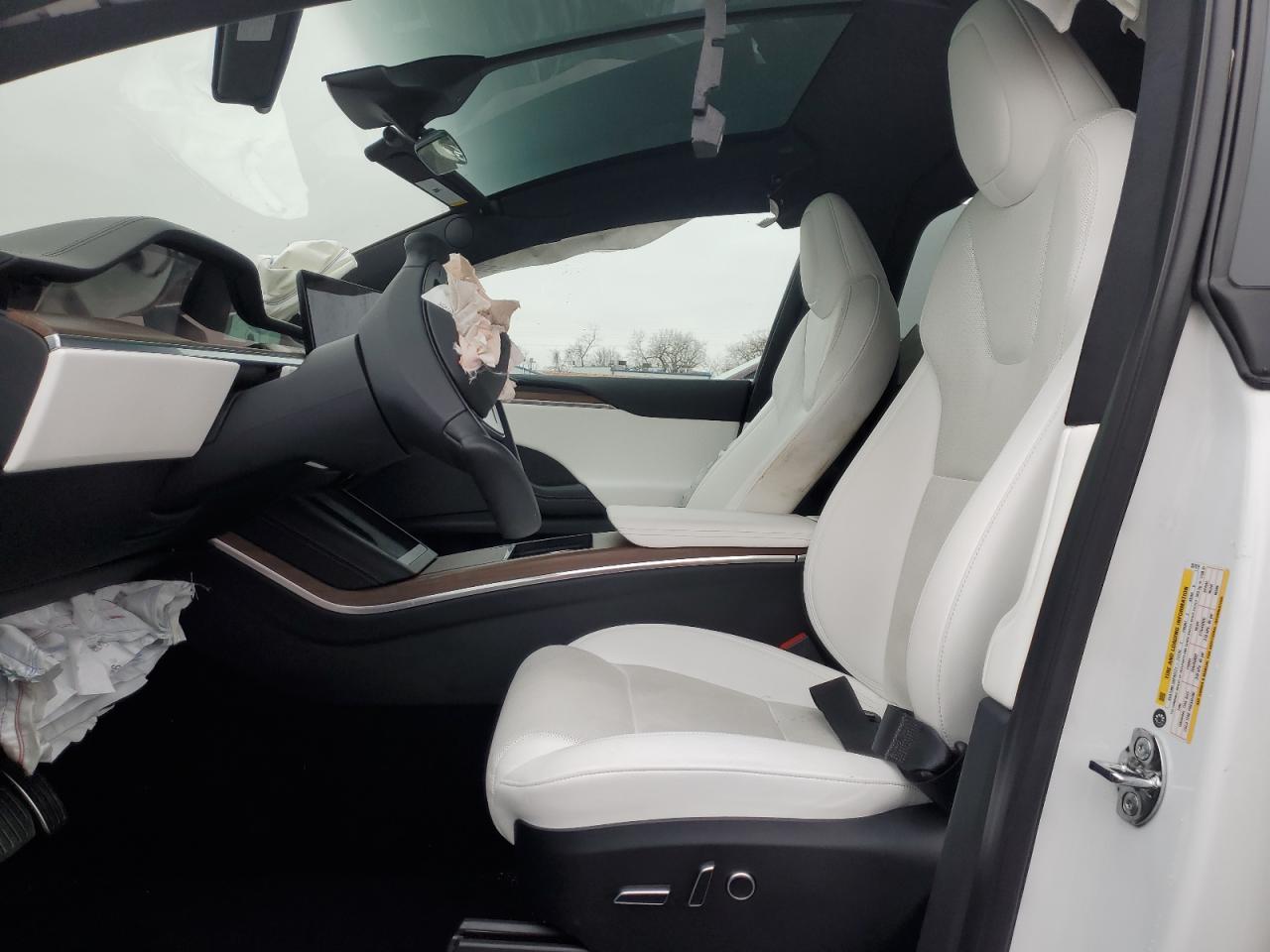 Photo 6 VIN: 7SAXCAE50NF357979 - TESLA MODEL X 