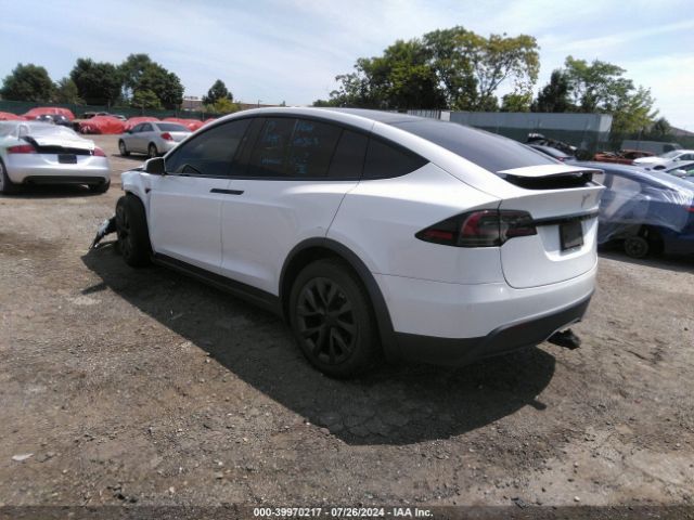 Photo 2 VIN: 7SAXCAE52PF378545 - TESLA MODEL X 