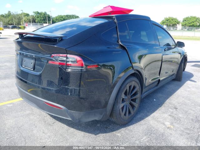 Photo 3 VIN: 7SAXCAE57PF397818 - TESLA MODEL X 