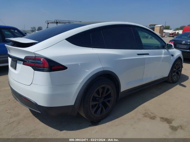 Photo 3 VIN: 7SAXCAE58NF360080 - TESLA MODEL X 