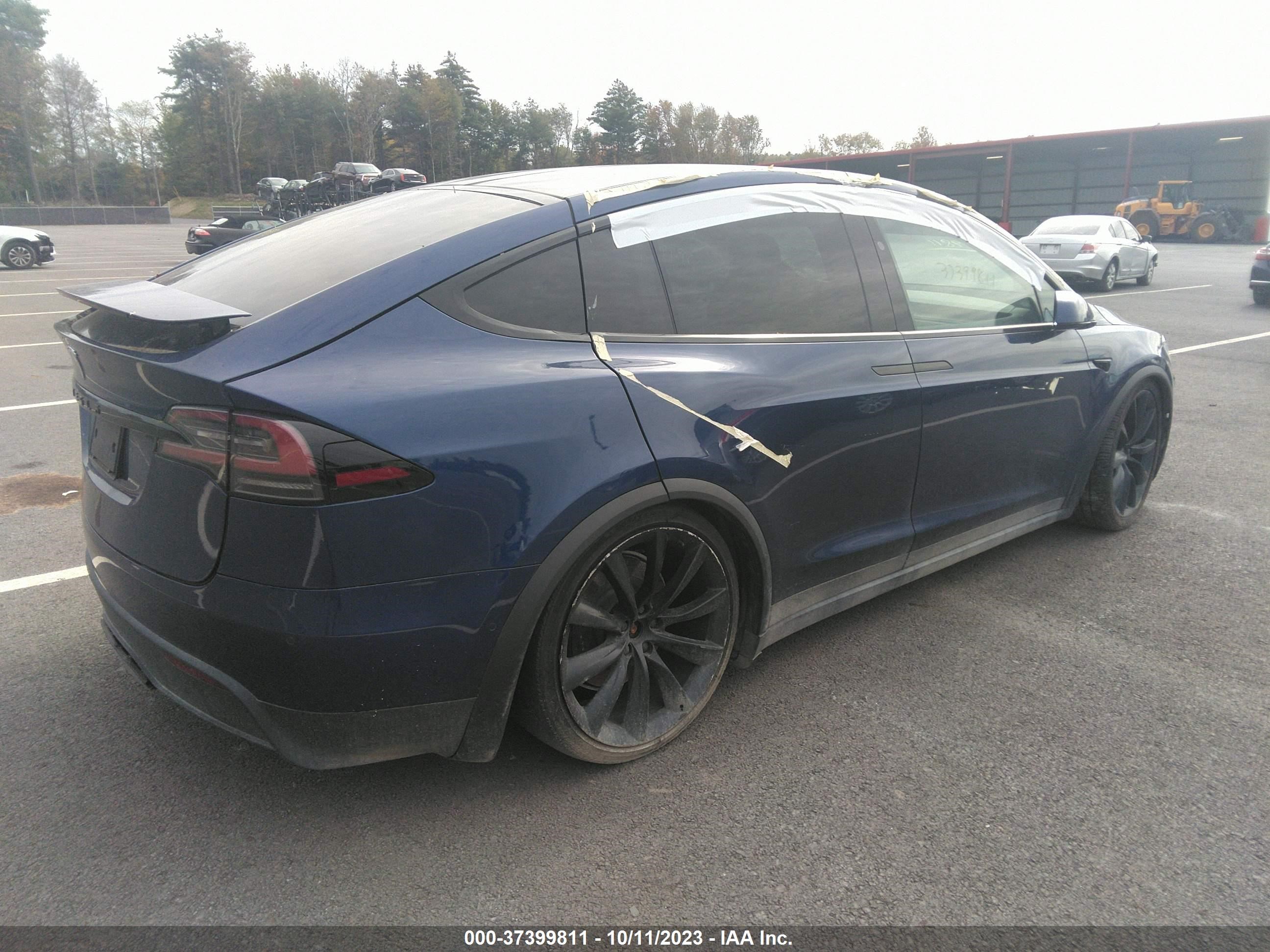 Photo 3 VIN: 7SAXCAE5XNF346486 - TESLA MODEL X 