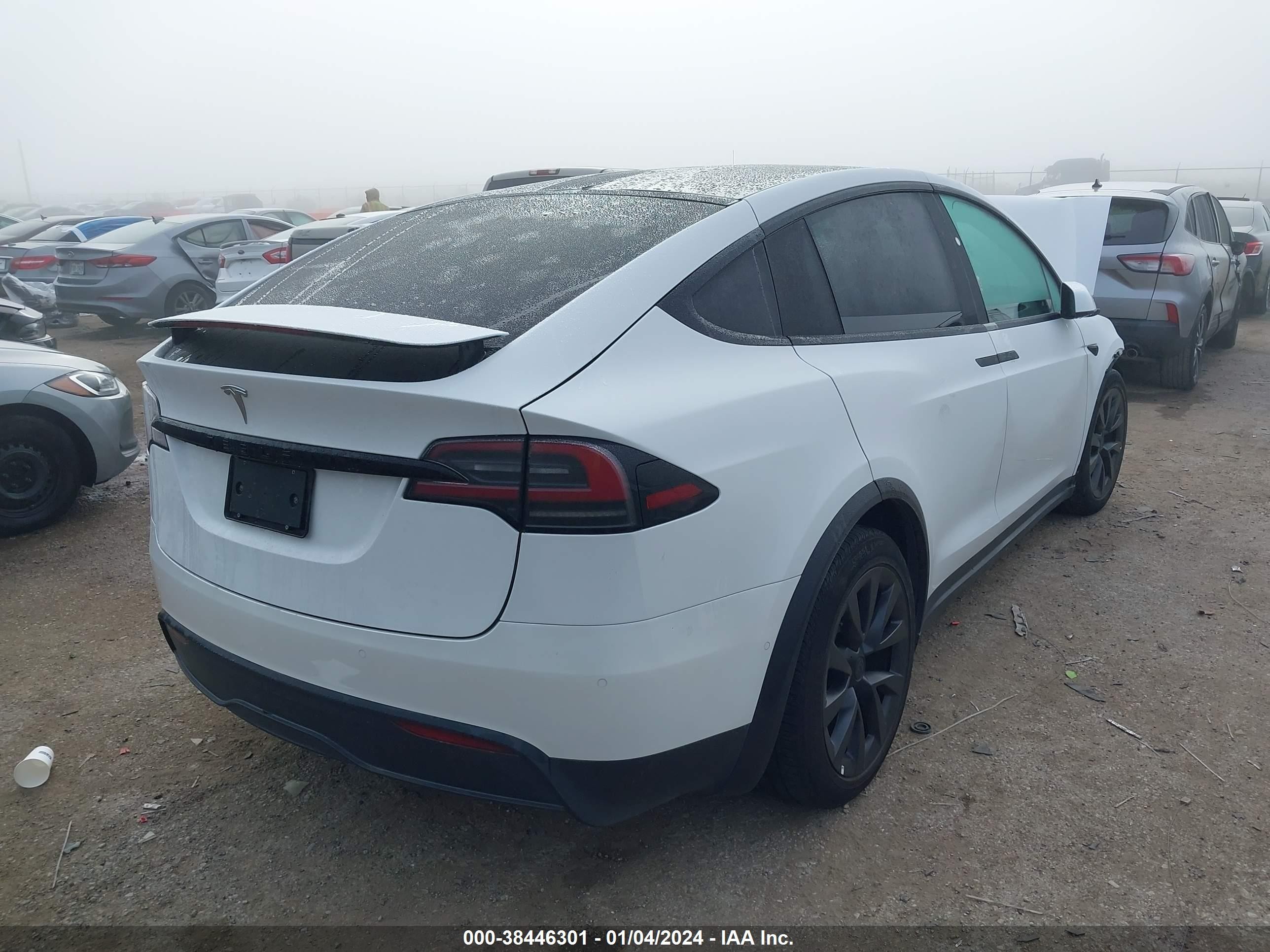 Photo 3 VIN: 7SAXCAE5XNF354720 - TESLA MODEL X 