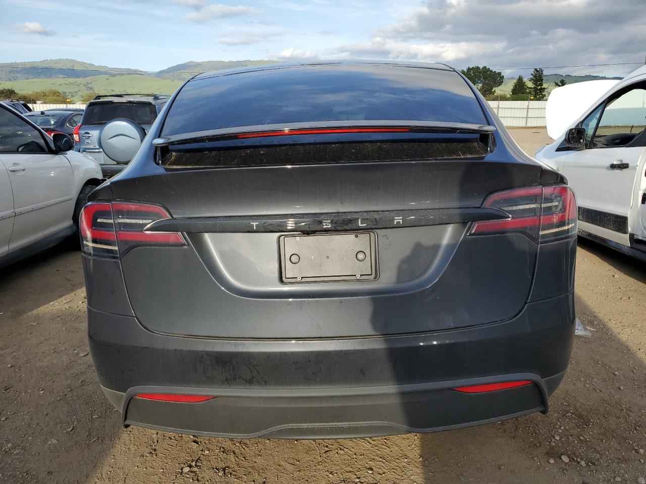 Photo 5 VIN: 7SAXCBE52PF429984 - TESLA MODEL X 