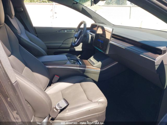 Photo 4 VIN: 7SAXCBE52RF447369 - TESLA MODEL X 