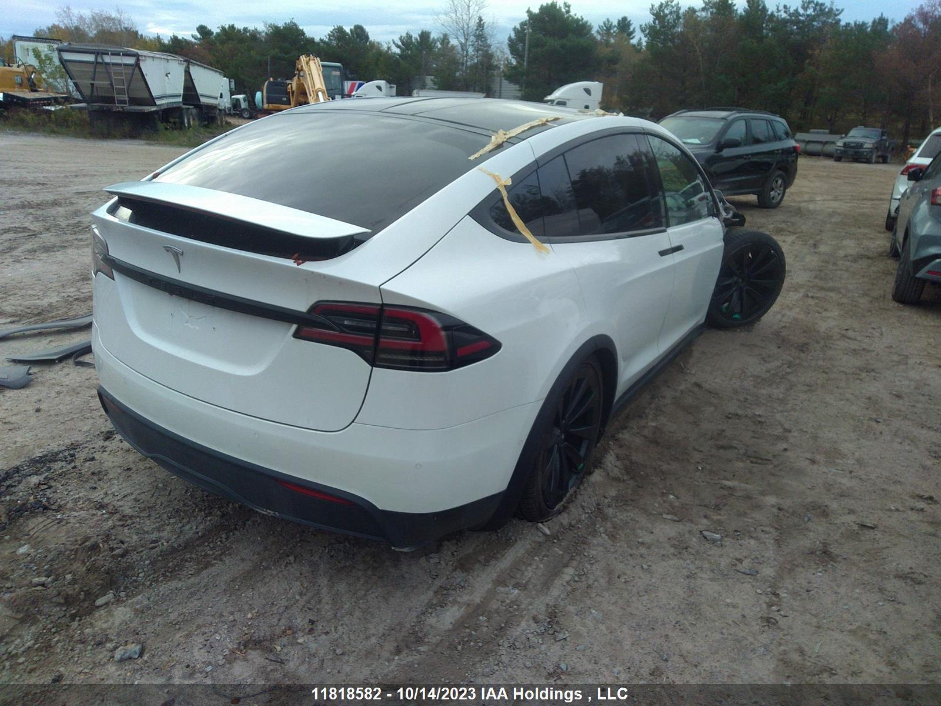 Photo 3 VIN: 7SAXCBE53PF374297 - TESLA MODEL X 