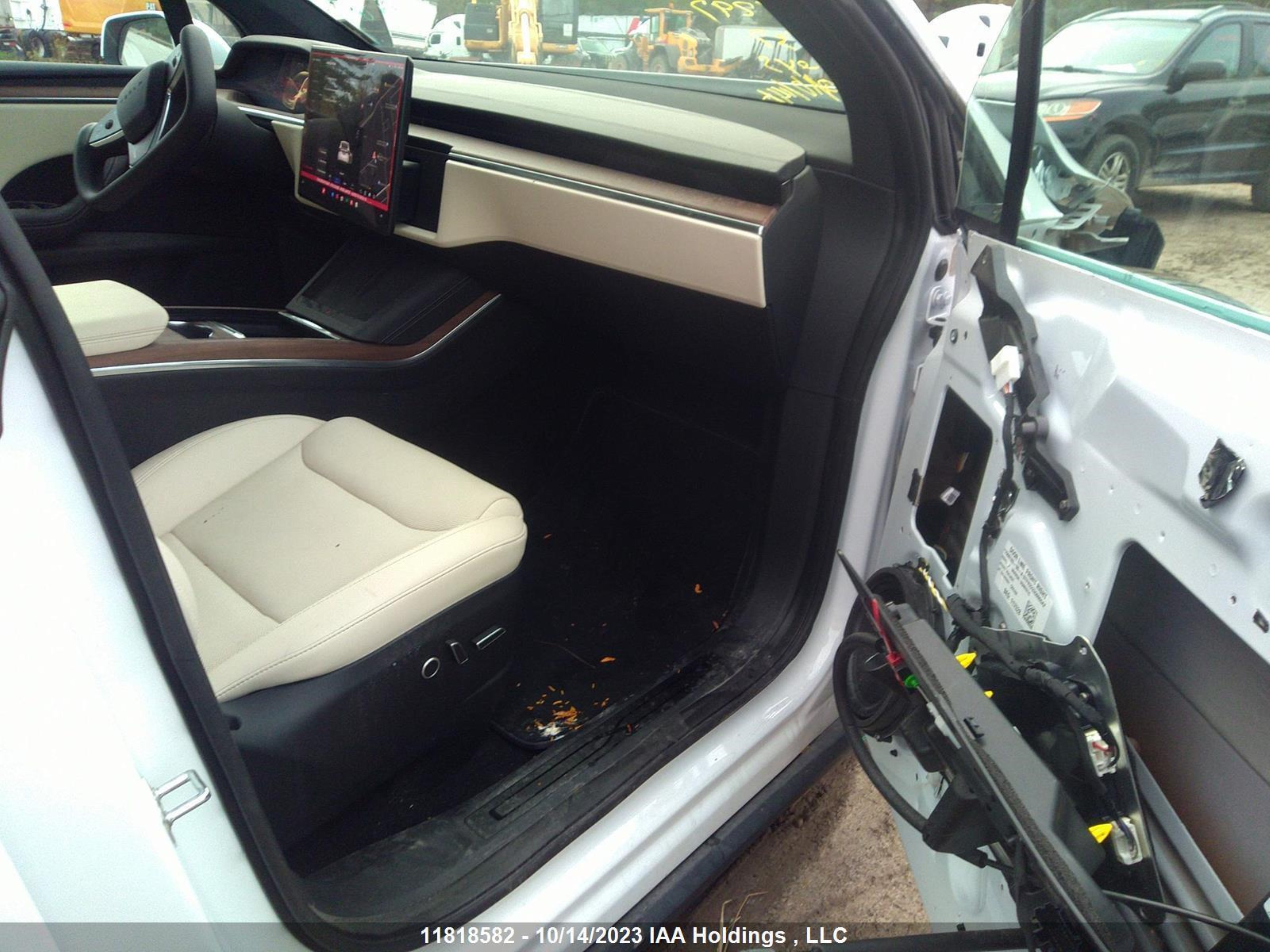 Photo 4 VIN: 7SAXCBE53PF374297 - TESLA MODEL X 