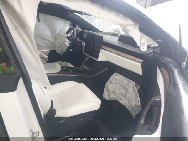 Photo 4 VIN: 7SAXCBE53PF404379 - TESLA MODEL X 