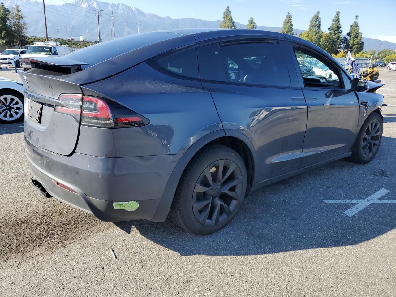 Photo 2 VIN: 7SAXCBE54PF377158 - TESLA MODEL X 