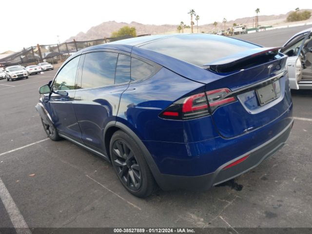 Photo 2 VIN: 7SAXCBE55PF381333 - TESLA MODEL X 