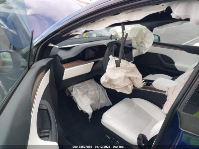 Photo 4 VIN: 7SAXCBE55PF381333 - TESLA MODEL X 