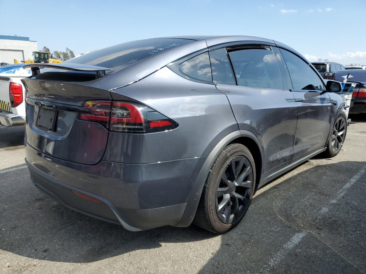 Photo 2 VIN: 7SAXCBE55PF395989 - TESLA MODEL X 