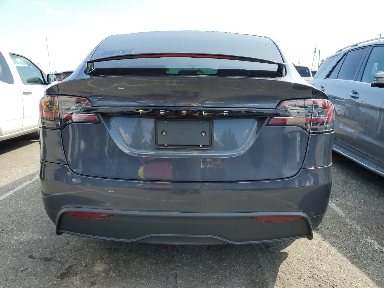 Photo 5 VIN: 7SAXCBE55PF395989 - TESLA MODEL X 