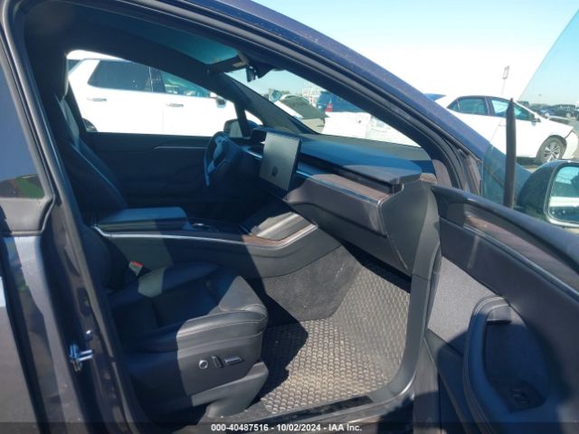 Photo 4 VIN: 7SAXCBE56NF360942 - TESLA MODEL X 