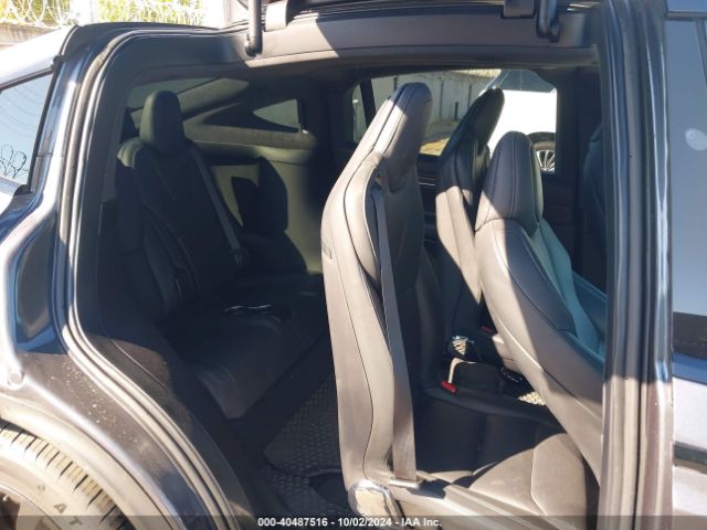 Photo 7 VIN: 7SAXCBE56NF360942 - TESLA MODEL X 