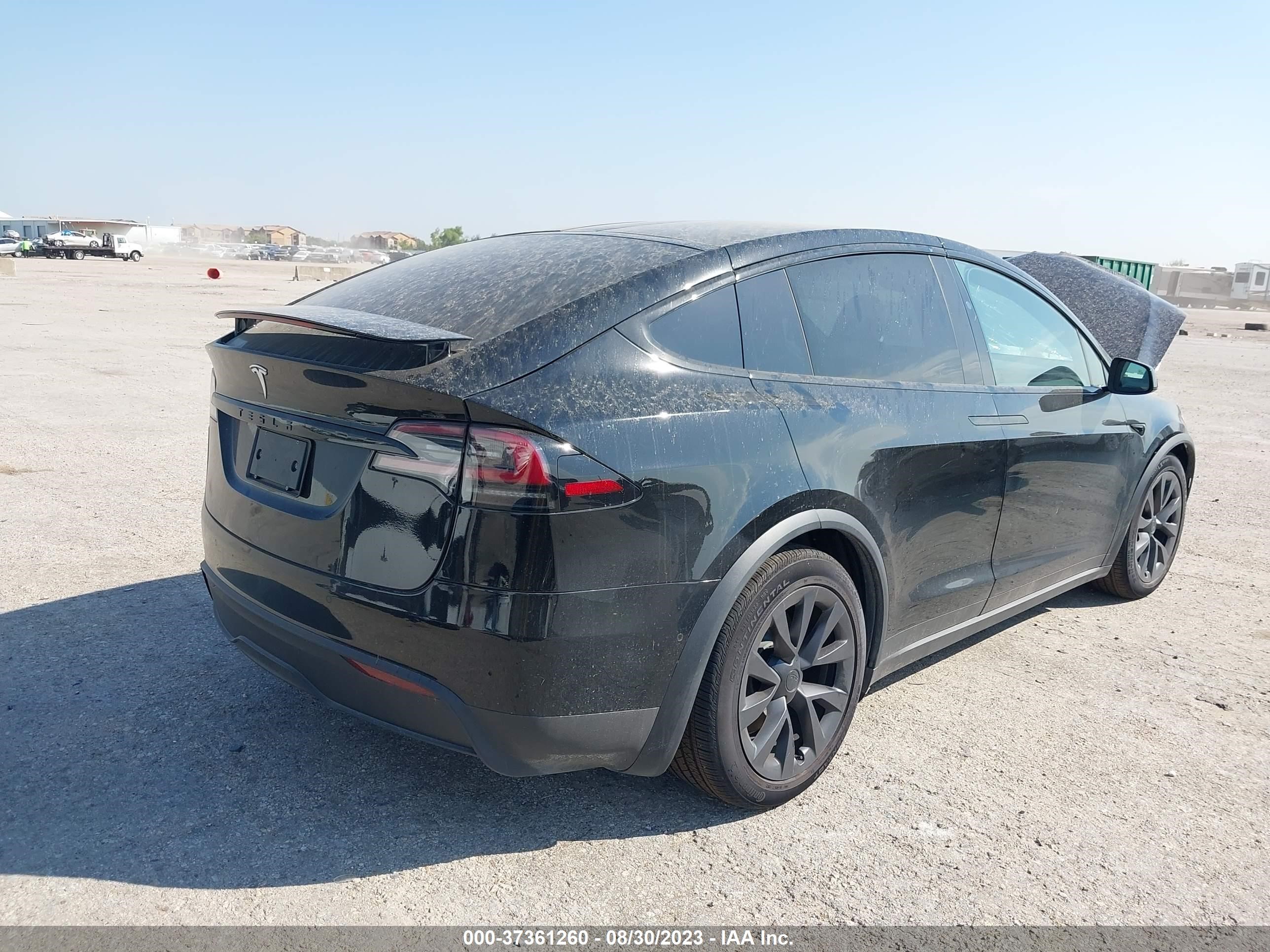 Photo 3 VIN: 7SAXCBE56PF381941 - TESLA MODEL X 