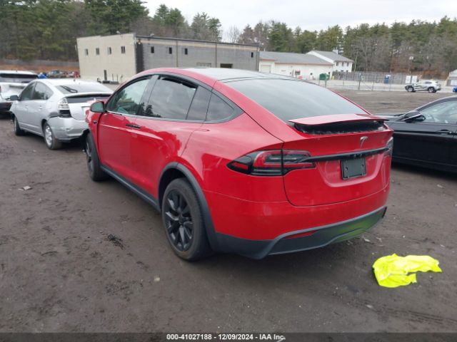 Photo 2 VIN: 7SAXCBE57NF354843 - TESLA MODEL X 