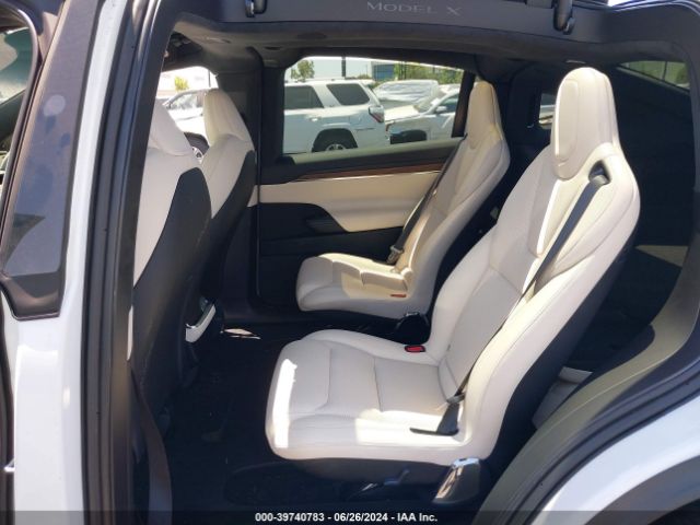 Photo 7 VIN: 7SAXCBE57PF412324 - TESLA MODEL X 