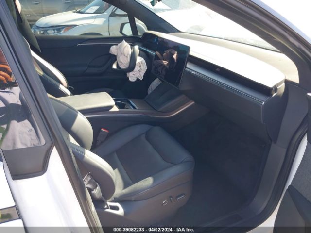 Photo 4 VIN: 7SAXCBE58NF328820 - TESLA MODEL X 