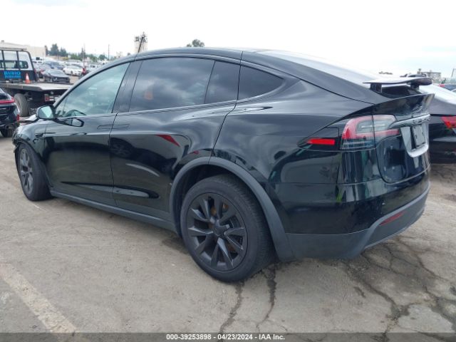 Photo 2 VIN: 7SAXCBE58PF405365 - TESLA MODEL X 