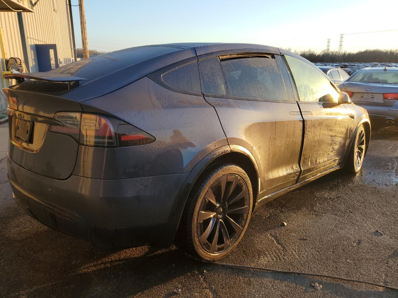 Photo 2 VIN: 7SAXCBE59NF334528 - TESLA MODEL X 