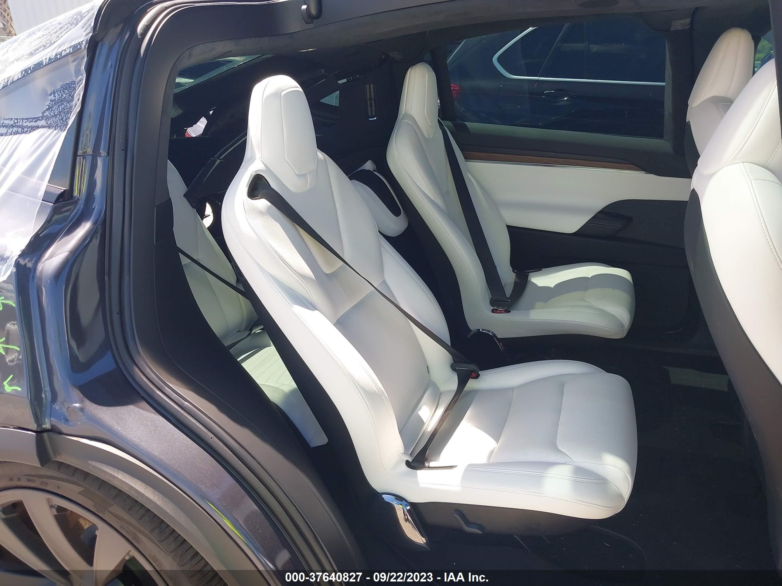 Photo 7 VIN: 7SAXCBE59PF368441 - TESLA MODEL X 