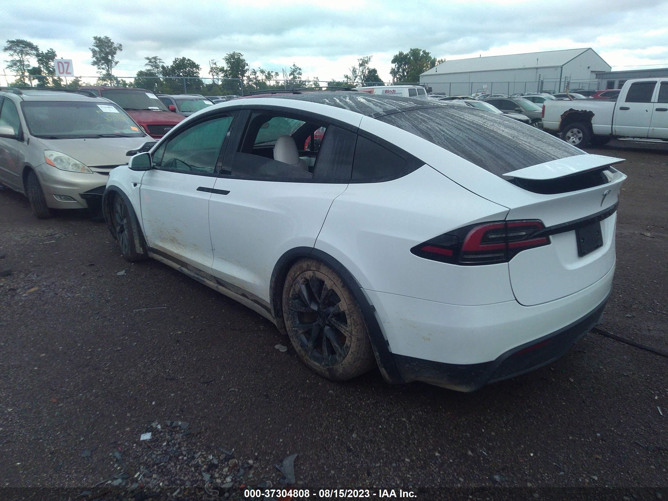 Photo 2 VIN: 7SAXCBE59PF381299 - TESLA MODEL X 