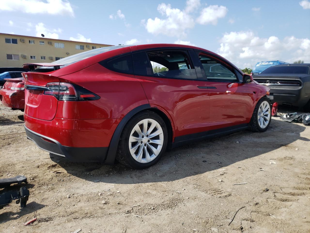 Photo 2 VIN: 7SAXCBE5XPF367136 - TESLA MODEL X 