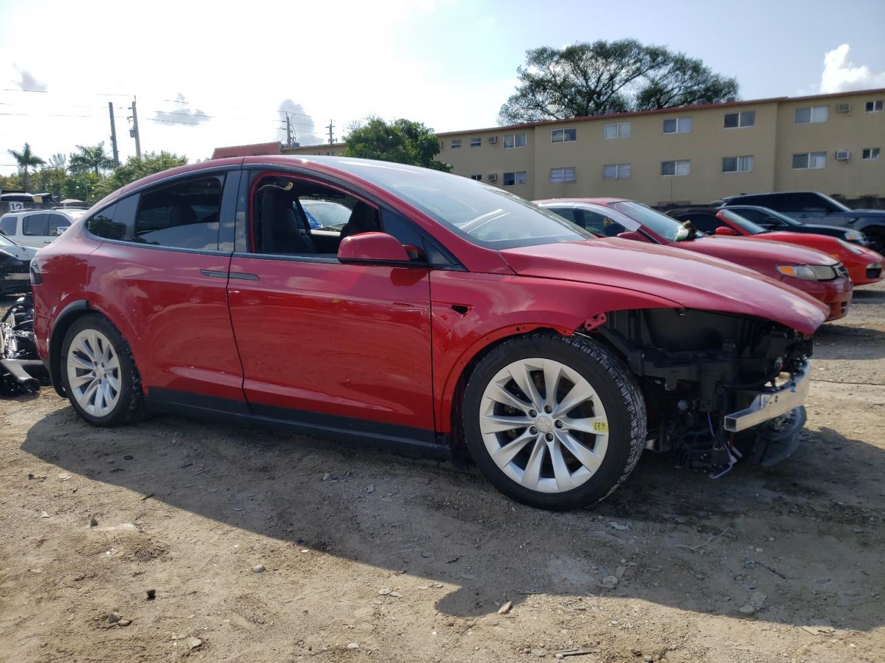 Photo 3 VIN: 7SAXCBE5XPF367136 - TESLA MODEL X 