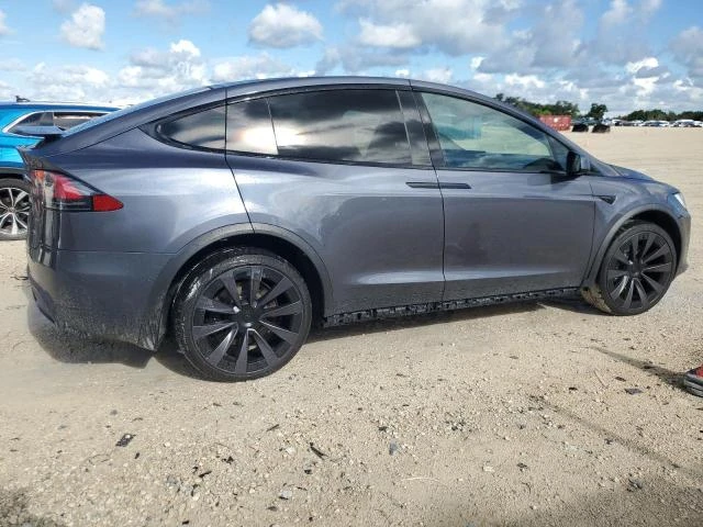 Photo 2 VIN: 7SAXCBE60NF332742 - TESLA MODEL X 