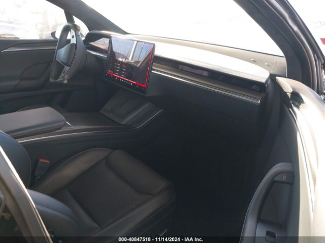 Photo 4 VIN: 7SAXCBE60NF351288 - TESLA MODEL X 