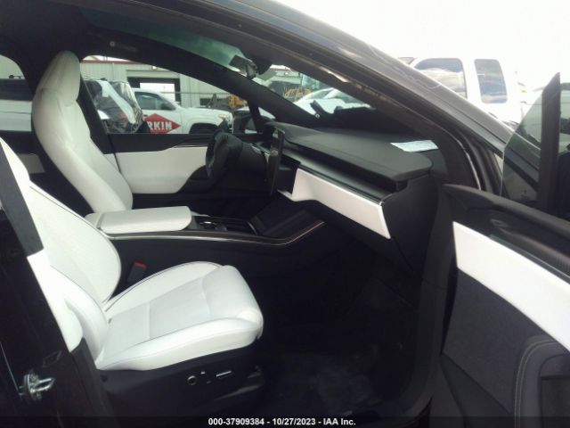 Photo 4 VIN: 7SAXCBE61PF408231 - TESLA MODEL X 