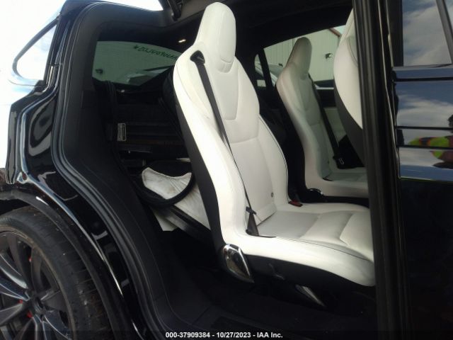 Photo 7 VIN: 7SAXCBE61PF408231 - TESLA MODEL X 