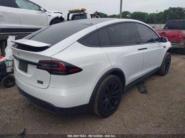 Photo 3 VIN: 7SAXCBE63NF338194 - TESLA MODEL X 